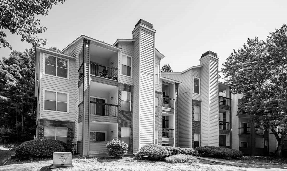 Reserve At River Walk Exterior Photo B&w