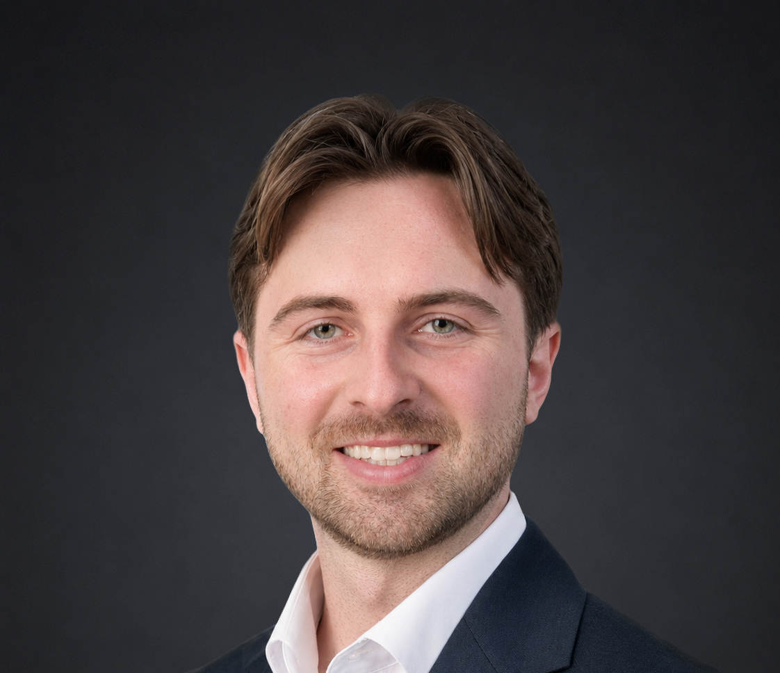 Weaver Daniel Headshot copy